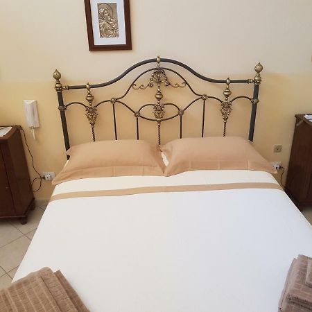 Half House Floridia Villa Екстериор снимка