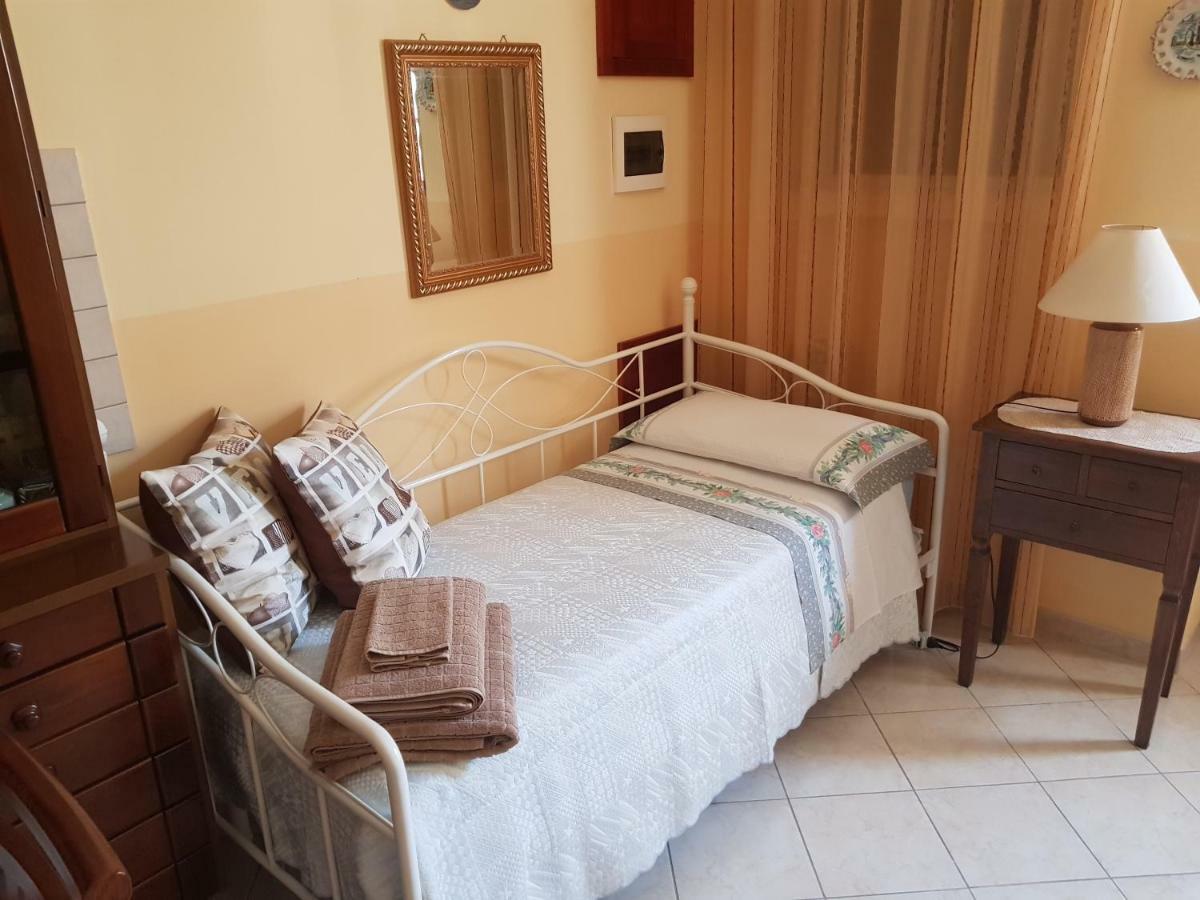 Half House Floridia Villa Екстериор снимка