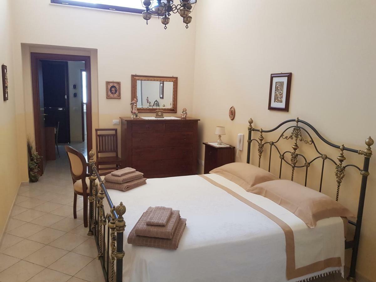 Half House Floridia Villa Екстериор снимка